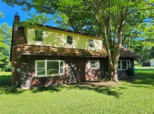 1084 Sirak Dr, Fairview, PA 16415