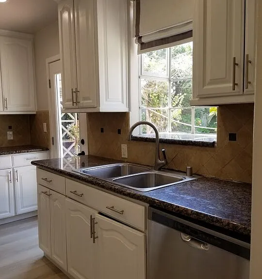 1745 Midvale Ave — Photo 11