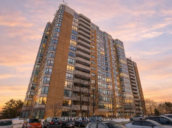 7601 Bathurst St #1109, Vaughan, ON L4J 4H5
