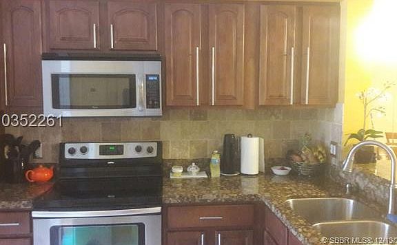 4th image of 3309 Celebration Ln #134