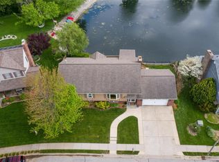 1022 Shadow Ridge Xing, O Fallon, IL 62269