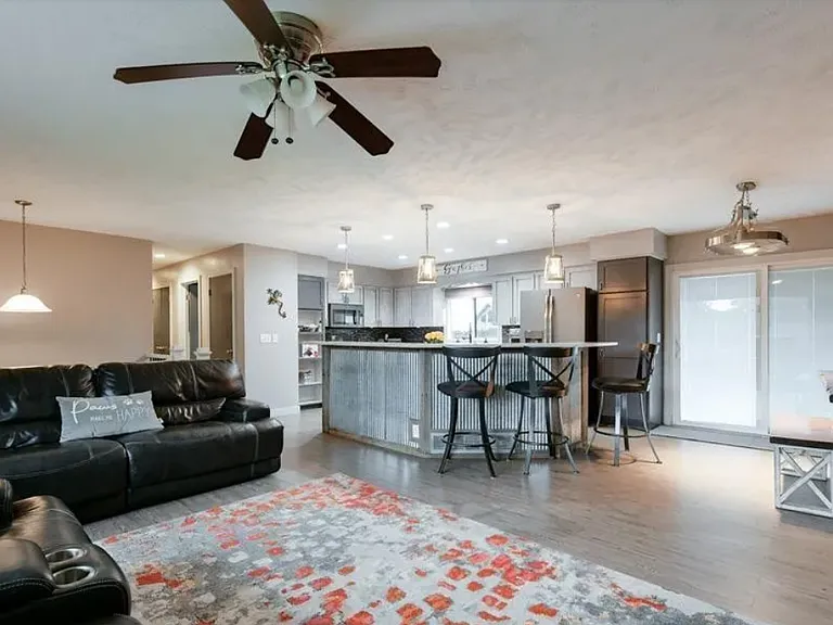 11329 Castelar Cir — Photo 3