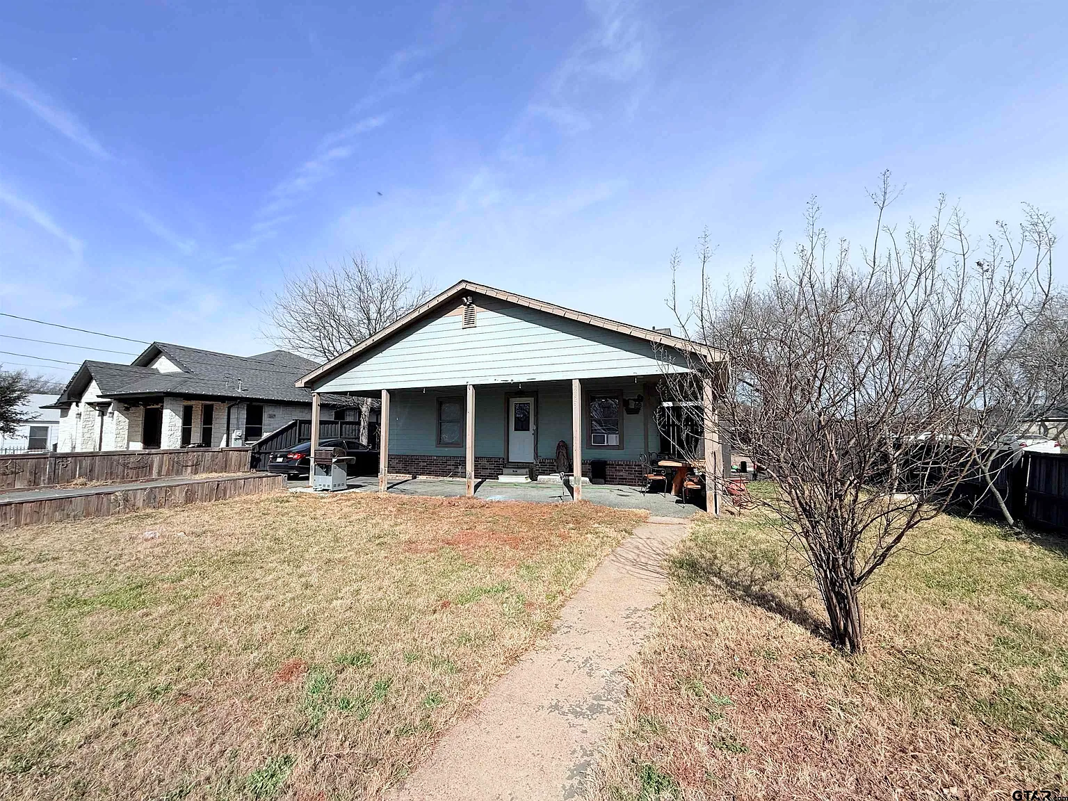 7323 Red Bud Dr photo 1