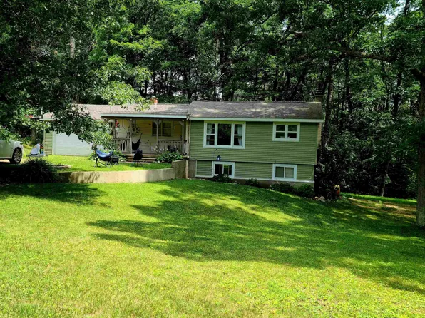 4002 Janet St, Harrison, MI 48625