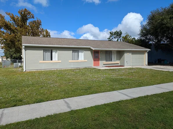 2407 Shenandoah St, North Port, FL 34287