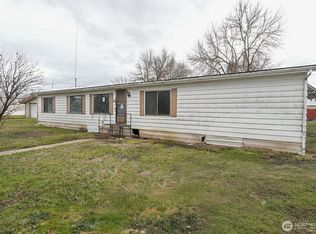 204 E Oak St, Saint John, WA 99171