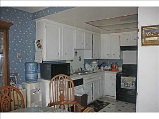 3rd image of 1213 E Ave Unit 22