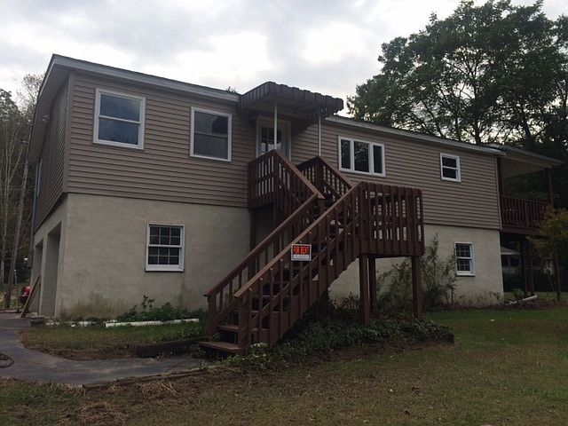 3 bedroom 2 bath house for rent