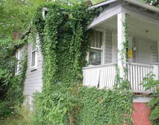 3rd image of 2423 Delaware Ave NW