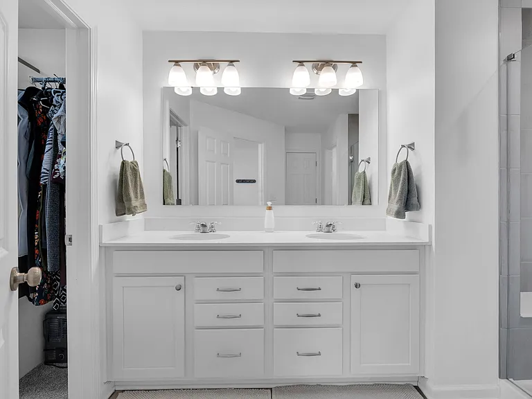 2921 Bolton Square Blvd #A — Photo 36