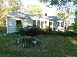 23 Town Woods Rd, Old Lyme, CT 06371