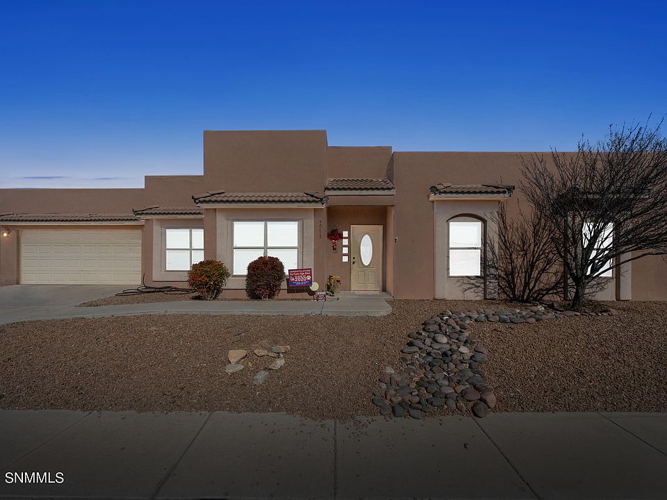 1st image of 4073 Calle De Luna