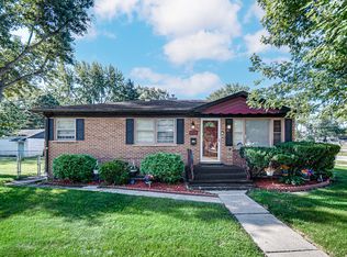 351 E 146th St, Harvey, IL 60426