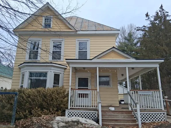 208 Main St, Madison, ME 04950