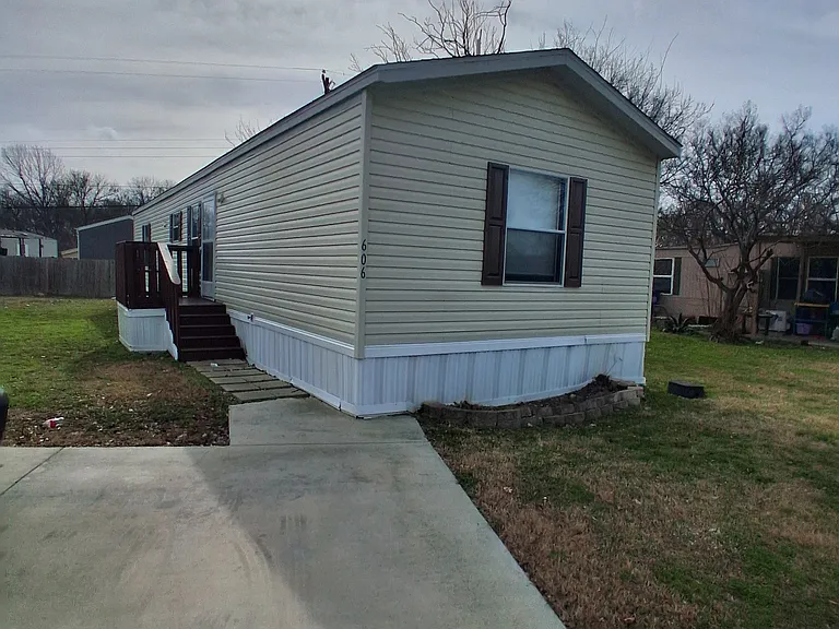 606 Summerhaven Dr #606 — Photo 21