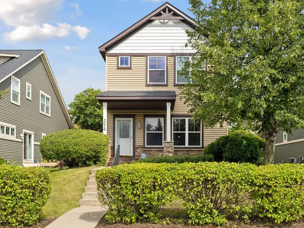 3016 Hazelwood St, Saint Paul, MN 55109