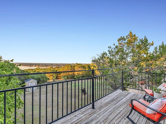 5th image of 1106 Scenic Dr