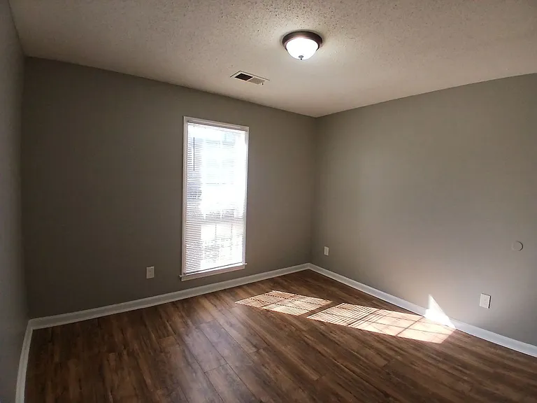 6764 Boylston Dr — Photo 9