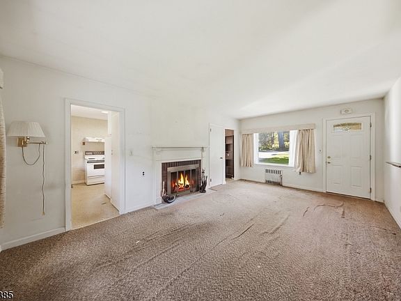 5th image of 205 Glen Rd