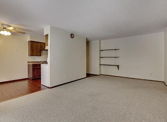 5th image of 939 11th Ave S APT 1
