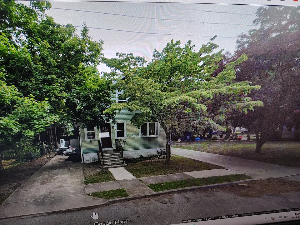 18 Kemble Ave