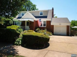 73 Baker Ln, Dumont, NJ 07628
