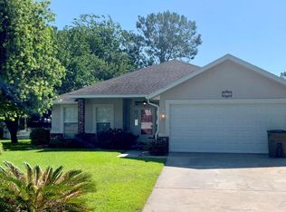 879 SW Gator Ct, Lake City, FL 32025