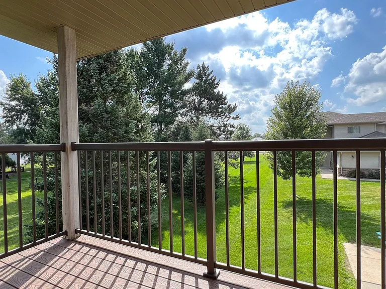 1201 N Memorial Drive 2401 Semling Dr — Photo 26