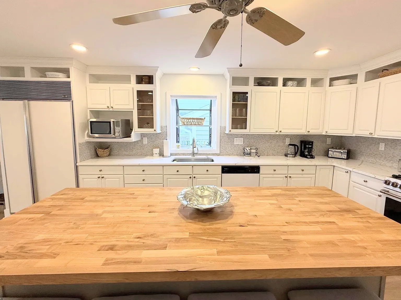 3 bed, 2.5 bath, 1858 sqft, $29,000 — Photo 4
