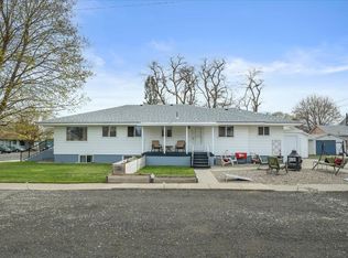911 Maxwell St, Davenport, WA 99122