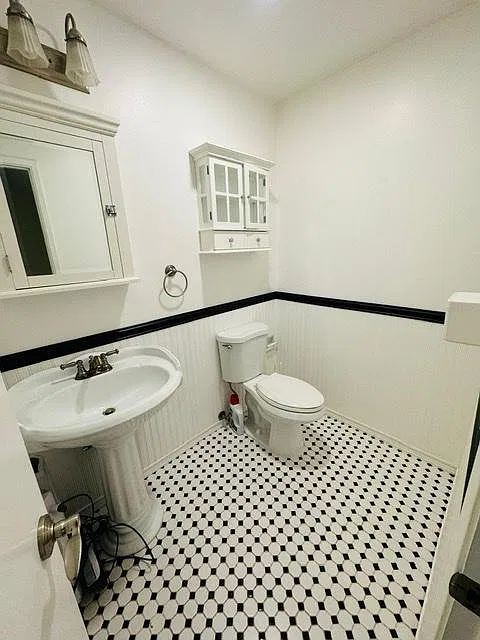 612 Old San Francisco Rd — Photo 2