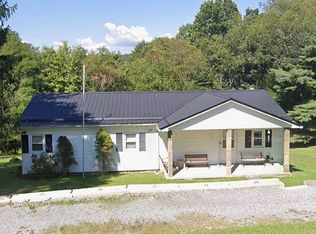 149 Euclid St, Rock, WV 24747
