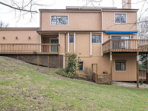 4th image of 570 Glendale Cir