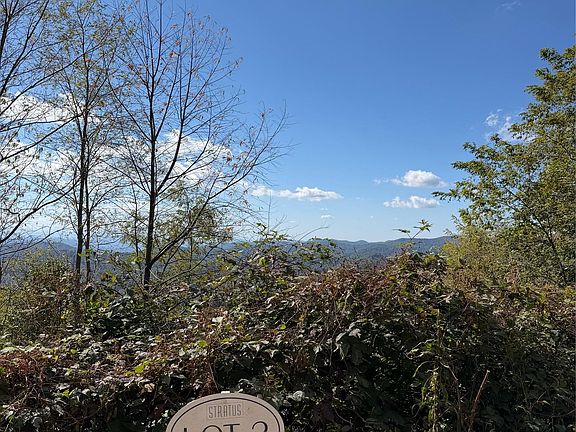 4th image of 2 Ridge Top Loop
