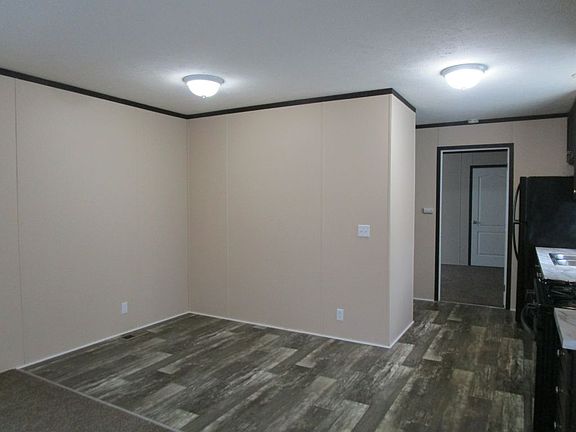 5th image of 17296 Oak Grove St #305