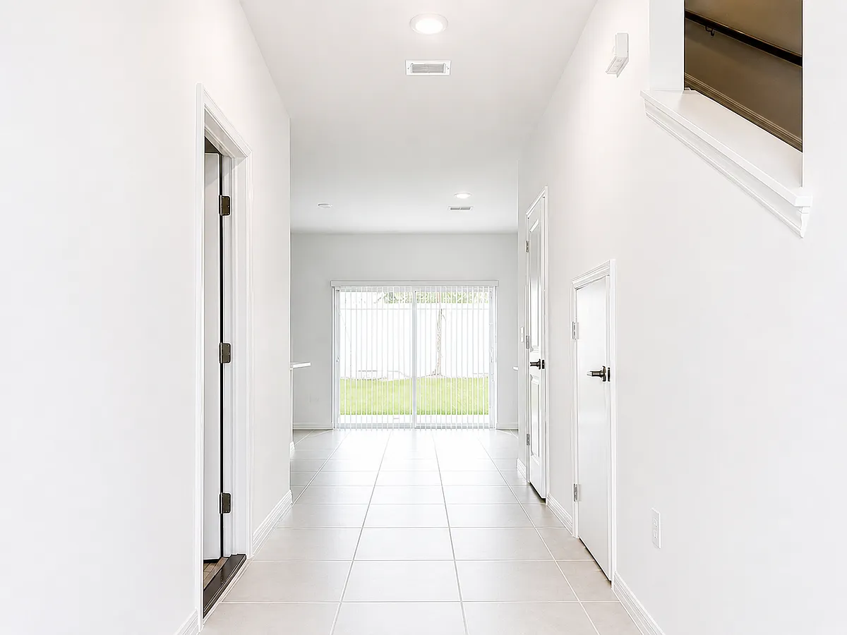 Building Photo - 2450 Paravane Way