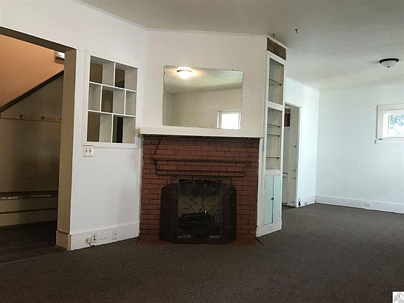 4th image of 120 N 25th Ave W