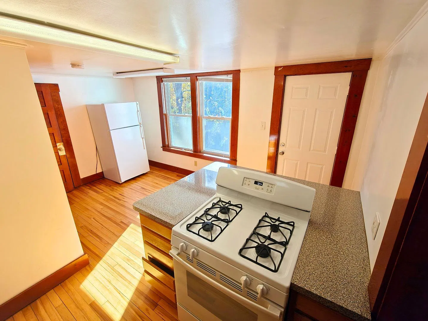 62 Granville — Photo 4