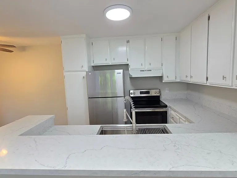 3579 Ruffin Rd #206 — Photo 8