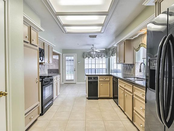 4th image of 19730 Bambiwoods Ct