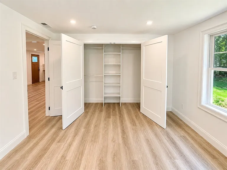 373 Eliot St — Photo 8