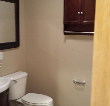 4th image of 535 W Deer Dr