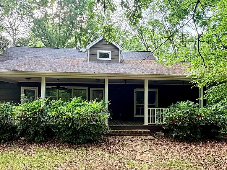 107 Stardust Ln — Photo 32