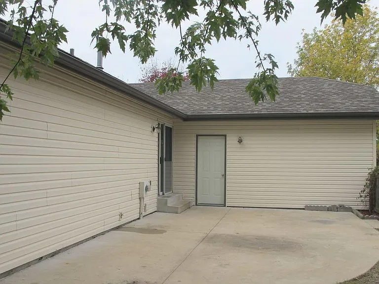 139 Brightfield Dr — Photo 16