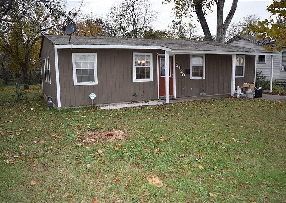 1st image of 2420 Purselley Dr