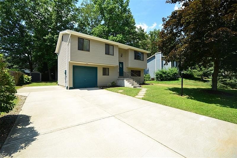 1st image of 106 Buttercup Dr
