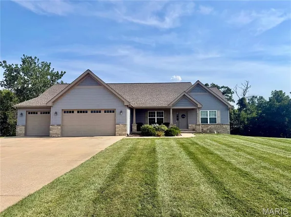 804 Autumn Rise Ln, Columbia, IL 62236