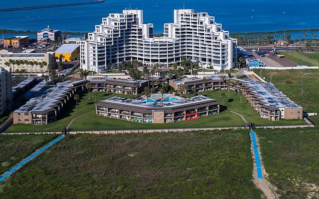 1st image of 1000 Padre Blvd