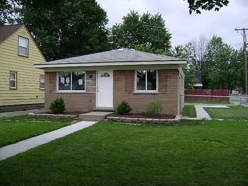 11204 Maxwell Ave photo 1