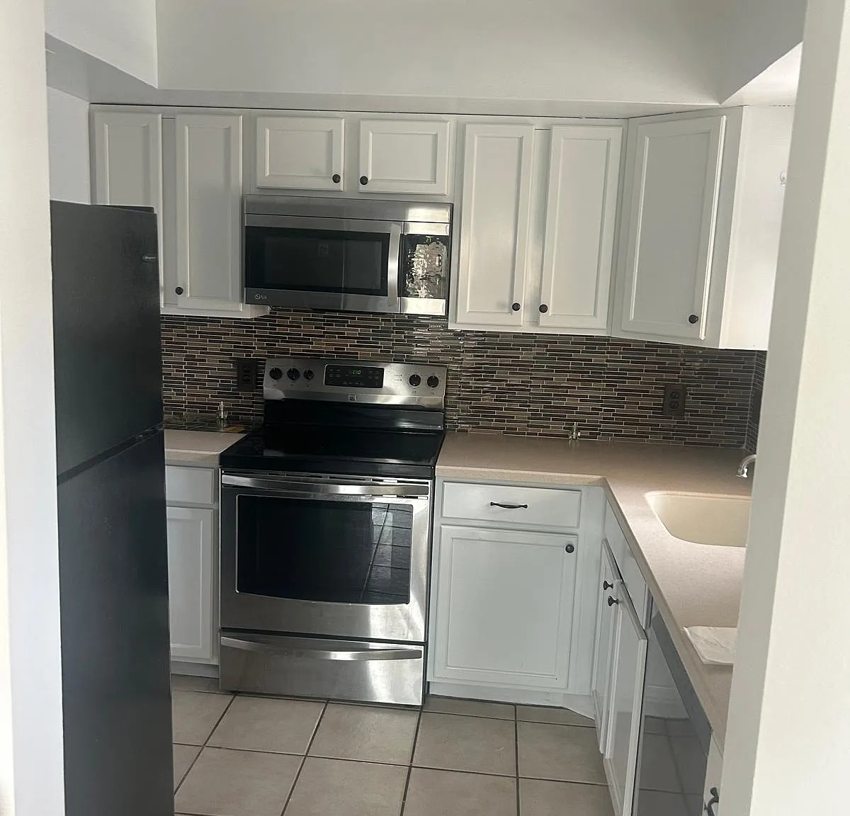 2 bed, 2.0 bath, 874 sqft, $1,700 — Photo 3